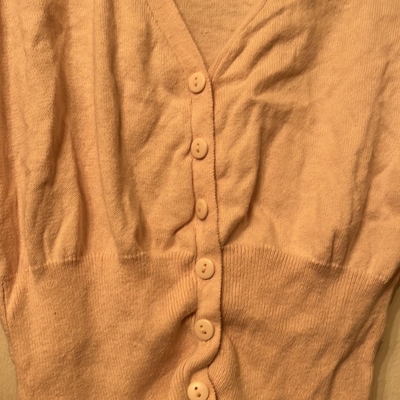 Isabella Rodriguez taps - Picture 3 of 6